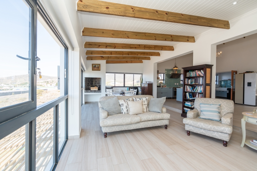 4 Bedroom Property for Sale in Britannica Heights Western Cape
